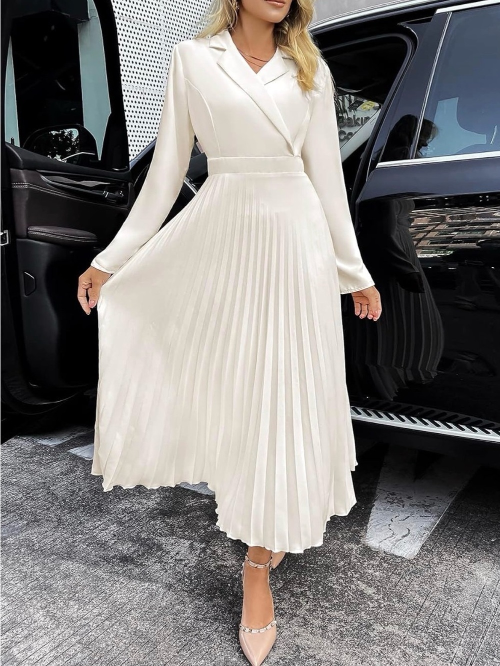 Elegant Pleated Midi Dress in Ivory